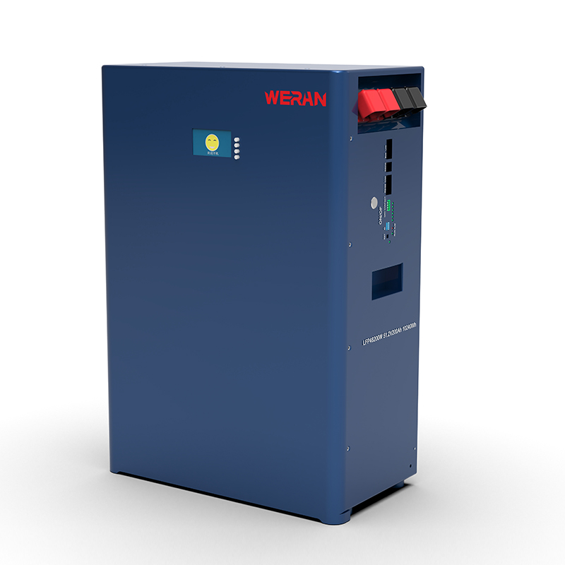 WERAN WRL-48100WB 51,2 V 100 Ah falra szerelhető LiFePO4 akkumulátor (5,12 kWh) – IP65, 6000 ciklus, kültéri, otthoni napelemes tároló